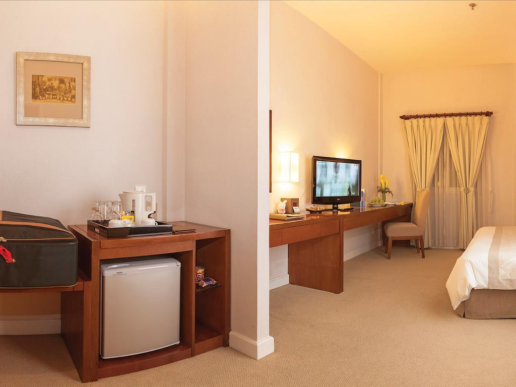 Catina Saigon Hotel Hô Chi Minh-Ville Extérieur photo