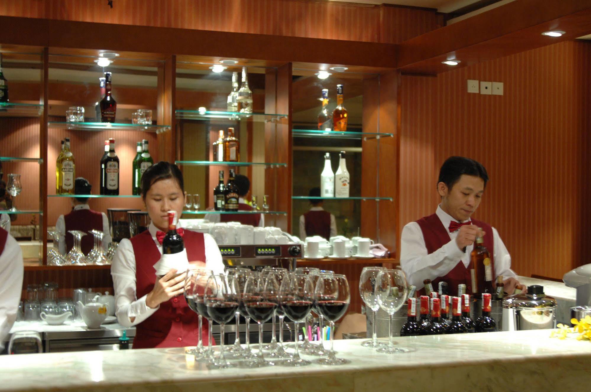 Catina Saigon Hotel Hô Chi Minh-Ville Restaurant photo